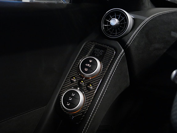 McLaren MP4-12C 14 of 25