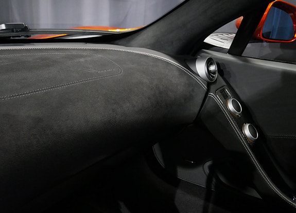 McLaren MP4-12C 18 of 25
