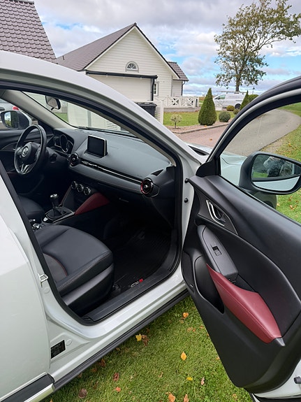 Mazda CX-3 3 of 4