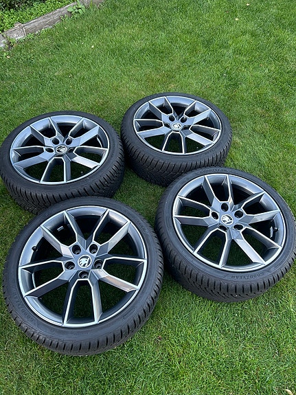 Product image 1 of 5