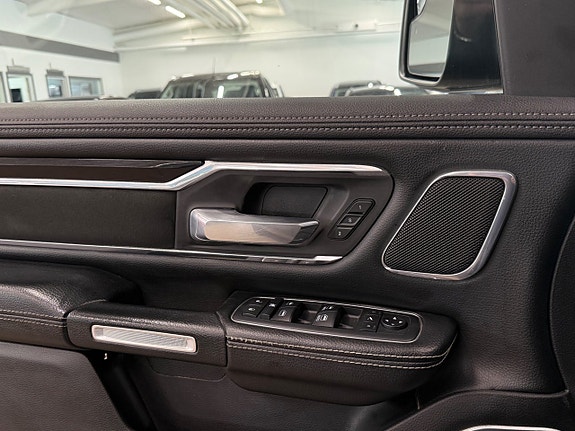 Dodge RAM 1500 17 of 17