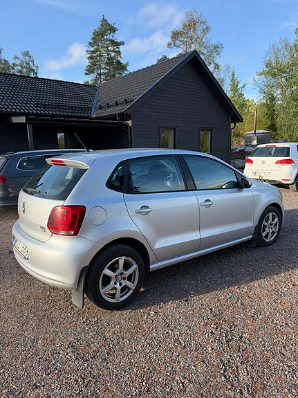 Volkswagen Polo 2 of 6