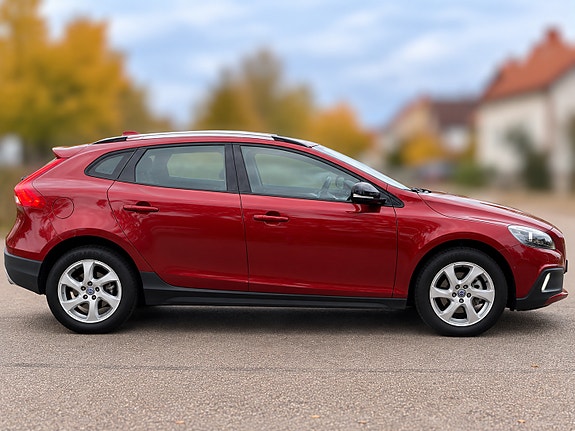 Volvo V40 Cross Country 7 of 14