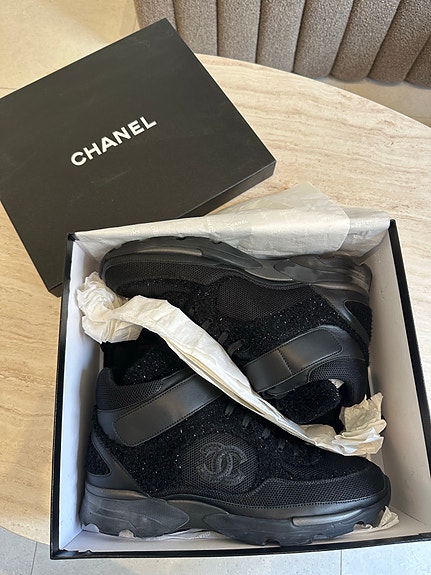 Product image 1 of 8