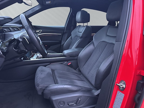 Audi Q8 e-tron 10 of 30