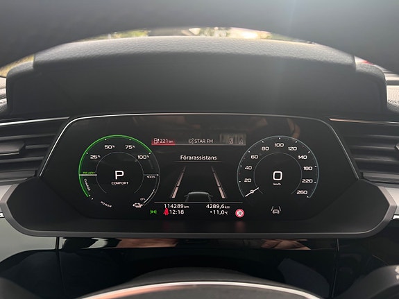 Audi Q8 e-tron 26 of 30