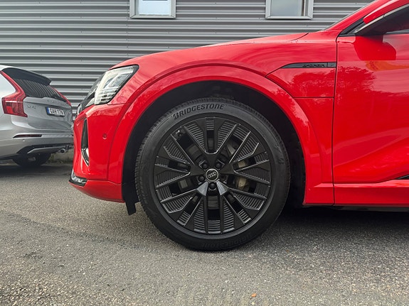 Audi Q8 e-tron 9 of 30