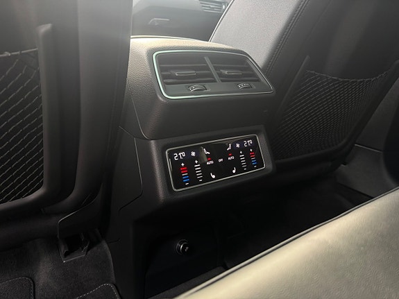 Audi Q8 e-tron 24 of 30
