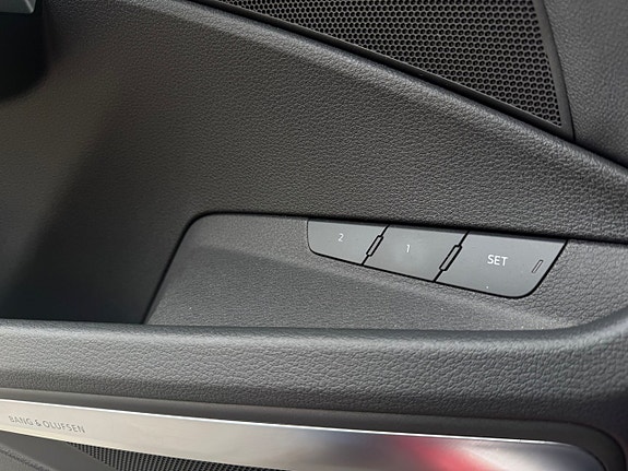 Audi Q8 e-tron 19 of 30