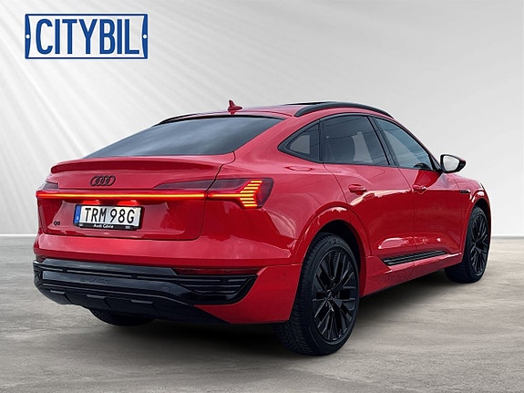 Audi Q8 e-tron 5 of 30