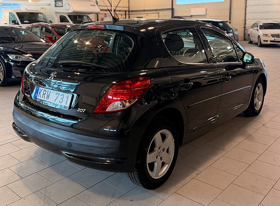 Peugeot 207 3 of 12