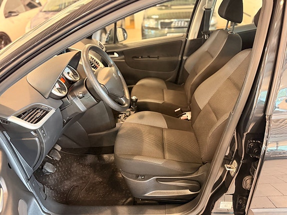 Peugeot 207 7 of 12