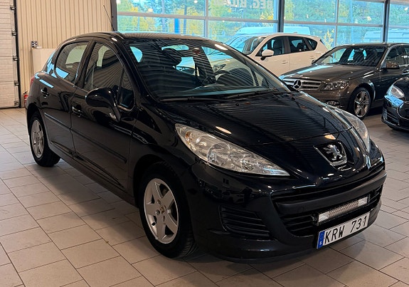 Peugeot 207 2 of 12