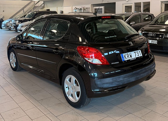 Peugeot 207 4 of 12