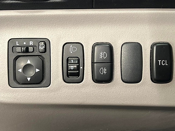 Mitsubishi Grandis 7 of 17