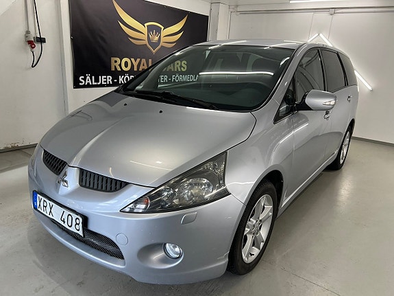 Mitsubishi Grandis 4 of 17