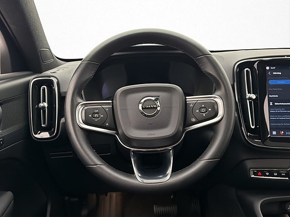 Volvo C40 17 of 30