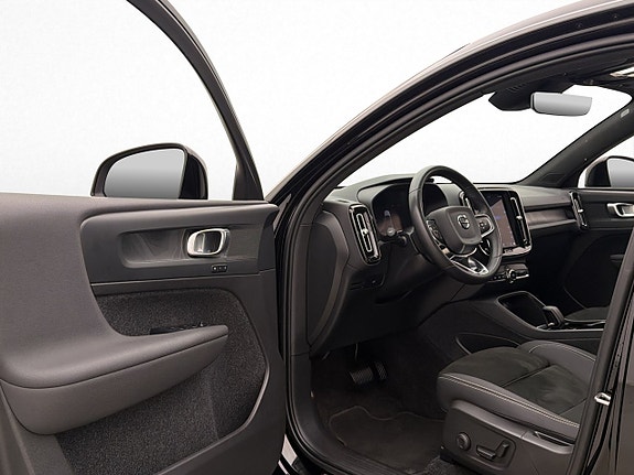Volvo C40 12 of 30
