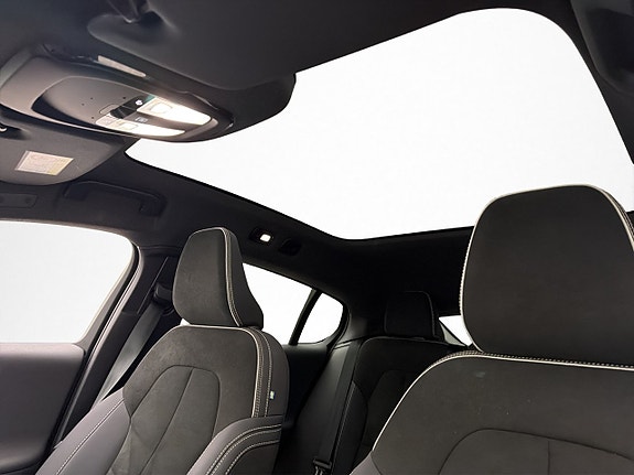 Volvo C40 15 of 30