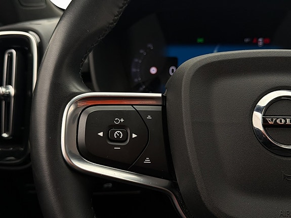 Volvo C40 18 of 30