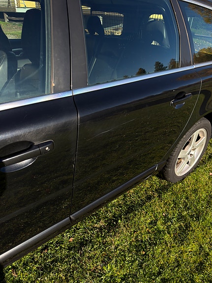 Volvo V70 10 of 13