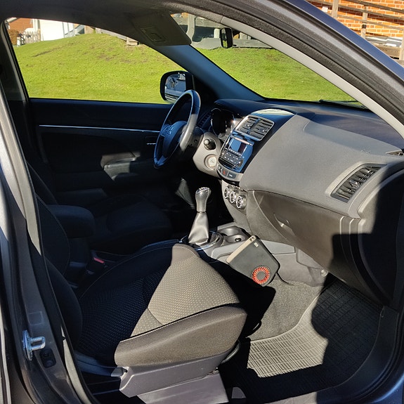 Mitsubishi ASX 10 of 13