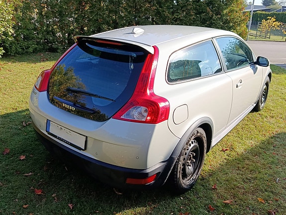 Volvo C30 3 of 4