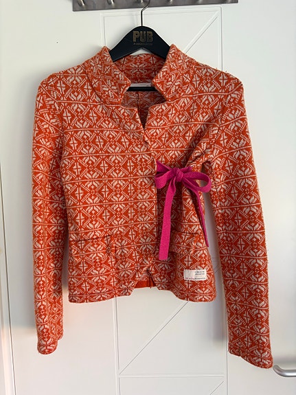 Product image 1 of 6