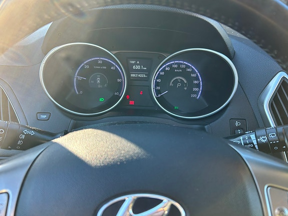 Hyundai ix35 3 of 4