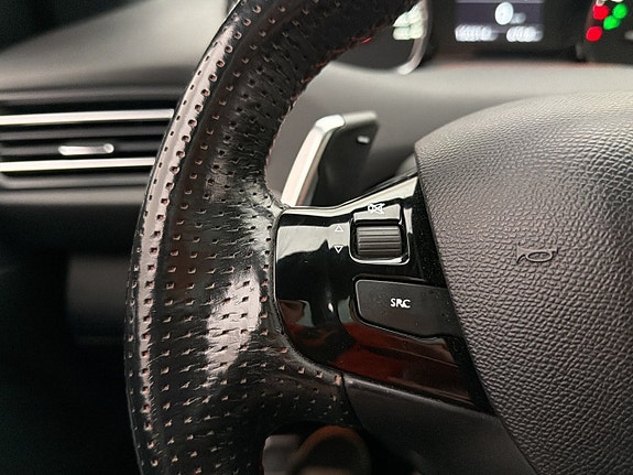 Peugeot 308 18 of 30