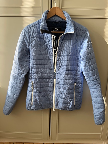 Product image 1 of 7