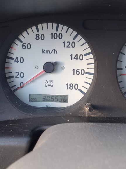 Nissan NP300 3 of 5