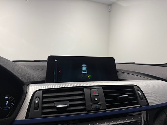 BMW 320d 21 of 23