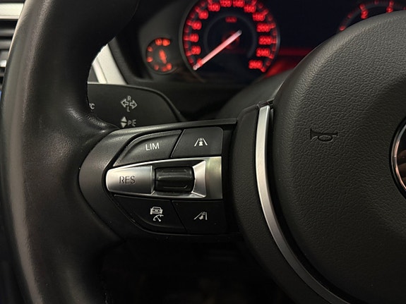 BMW 320d 18 of 23