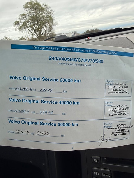 Volvo S60 12 of 16