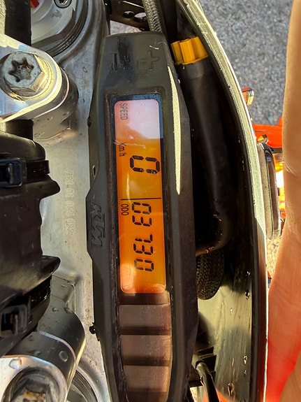 KTM 8 of 9