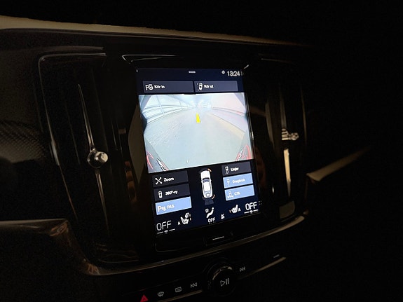 Volvo S90 28 of 30