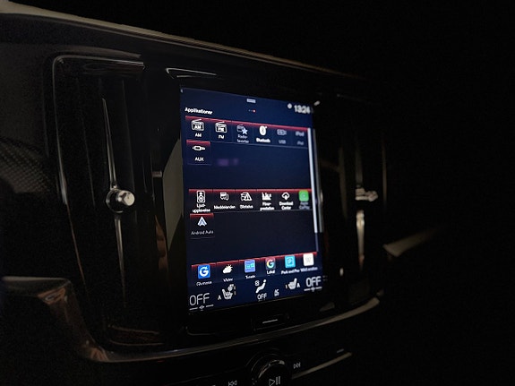 Volvo S90 27 of 30