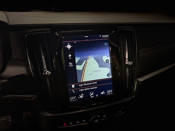 Volvo S90 30 of 30