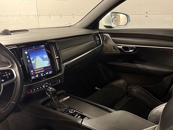 Volvo S90 14 of 30