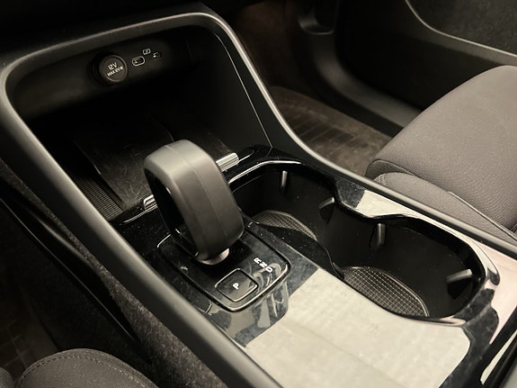 Volvo C40 25 of 30