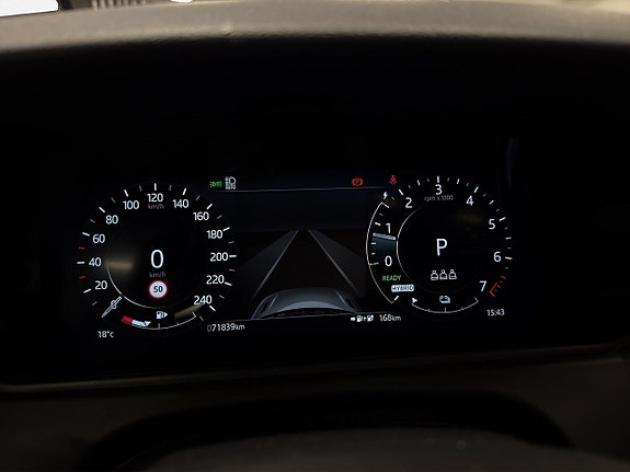 Land Rover Range Rover Velar 12 of 26