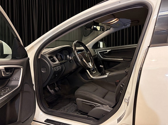Volvo V60 9 of 13