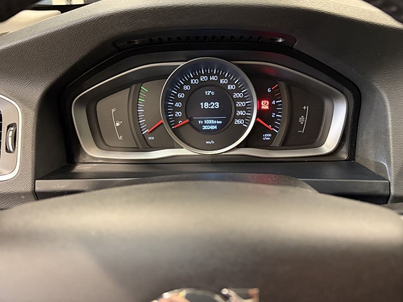 Volvo V60 12 of 13