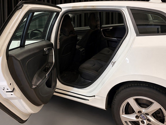 Volvo V60 10 of 13
