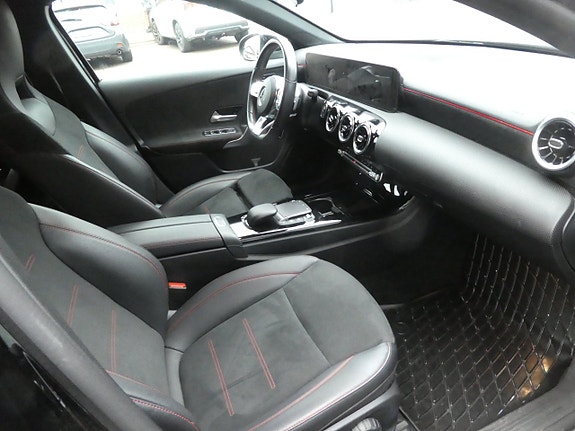 Mercedes-Benz A 250 e 5 of 13