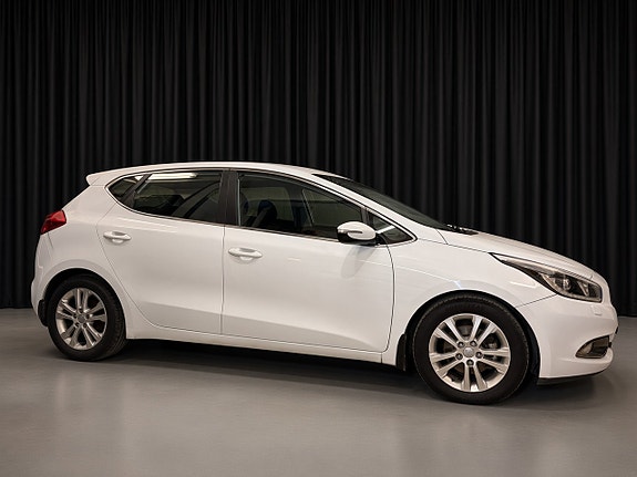 Kia Ceed 4 of 9