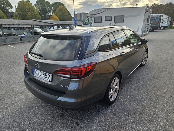 Opel Astra 4 of 22