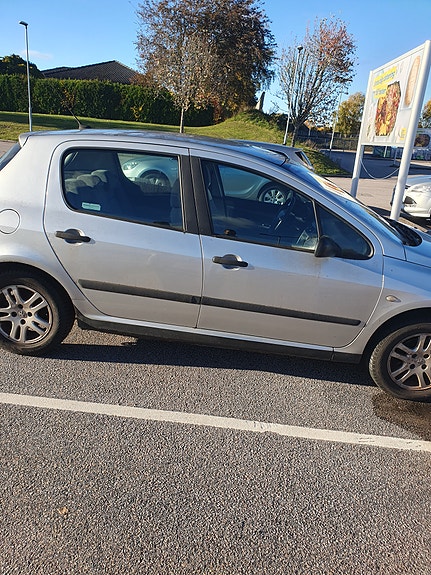 Peugeot 307 4 of 4