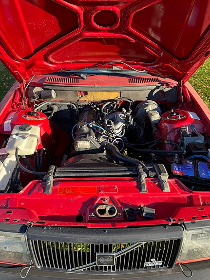 Volvo 240 4 of 7